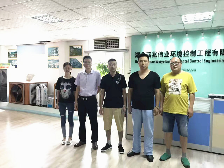 廠(chǎng)房車(chē)間通風(fēng)降溫武漢團隊